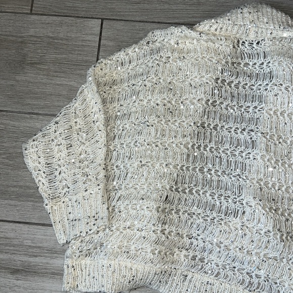 Express White w/sequin Shrug Size Medium NWOT - Picture 9 of 9